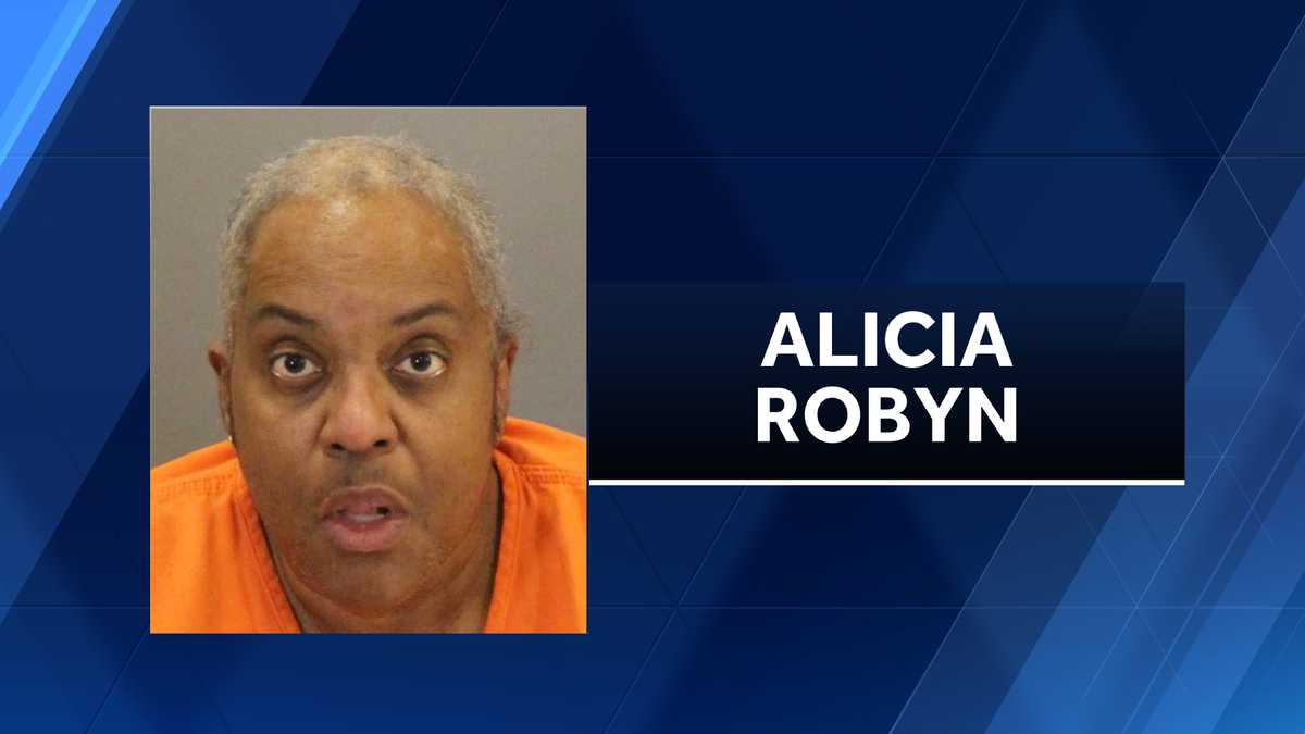  Woman charged with arson after Omaha apartment fire held on bond 