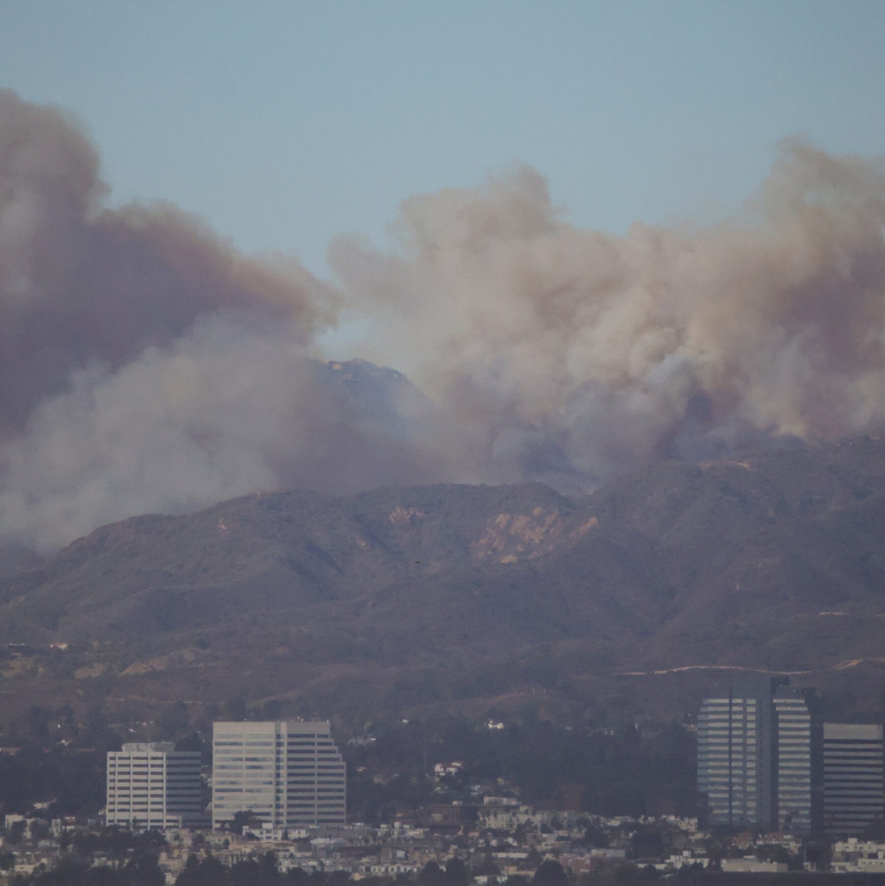  Fires Break Out Across Southern California Amid Fierce Winds 