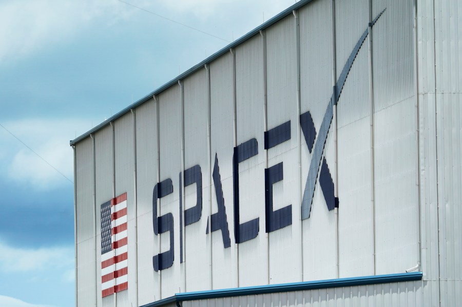  FAA holds public meeting on SpaceX launches 