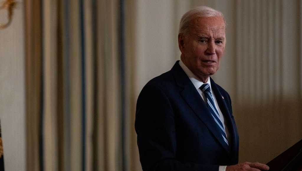  Biden expands sanctions on Russia's energy sector amid Ukraine conflict 