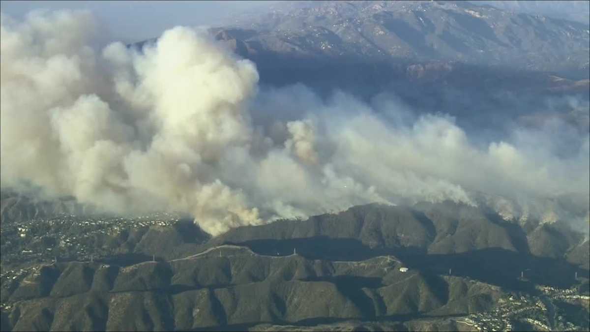  LA Wildfire updates: With homes still smoldering, families return to search the ruins for memories 