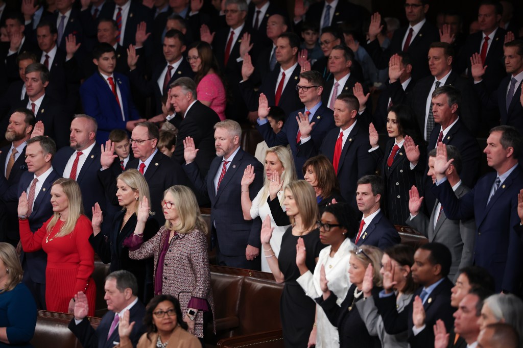  Illinois Congressional Democrats plot ways to blunt policies after Trump takes office 