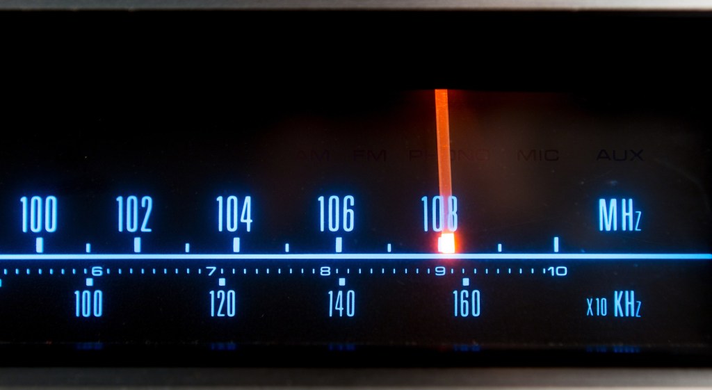  Low-power radio stations catering to local listeners try to make themselves heard 