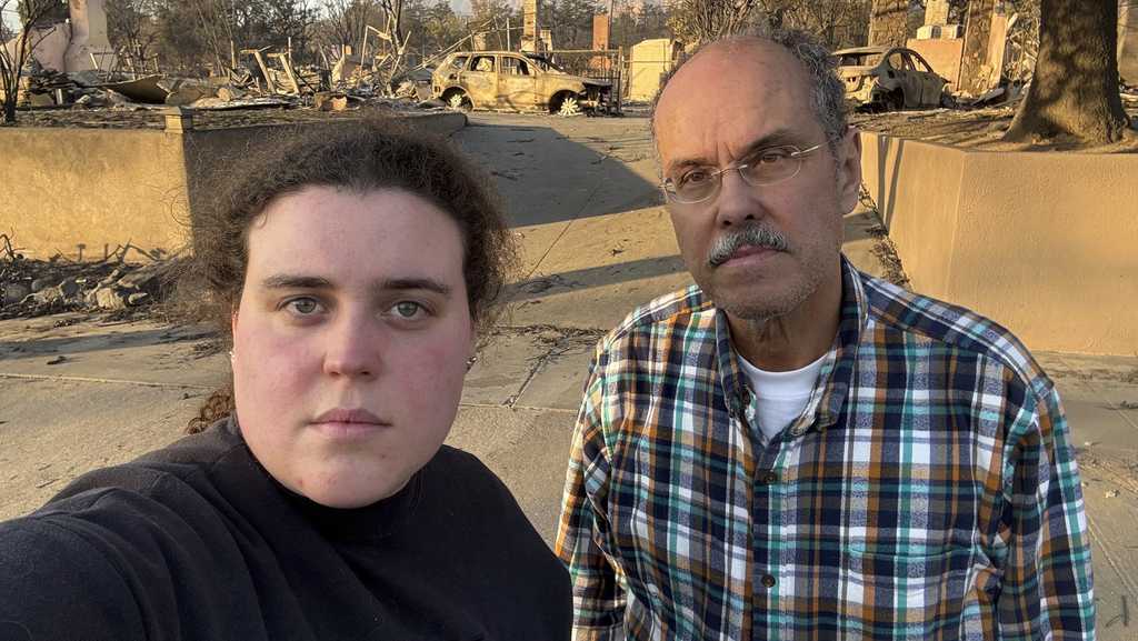  Dad and daughter help evacuees learn whether their homes survived California wildfires 