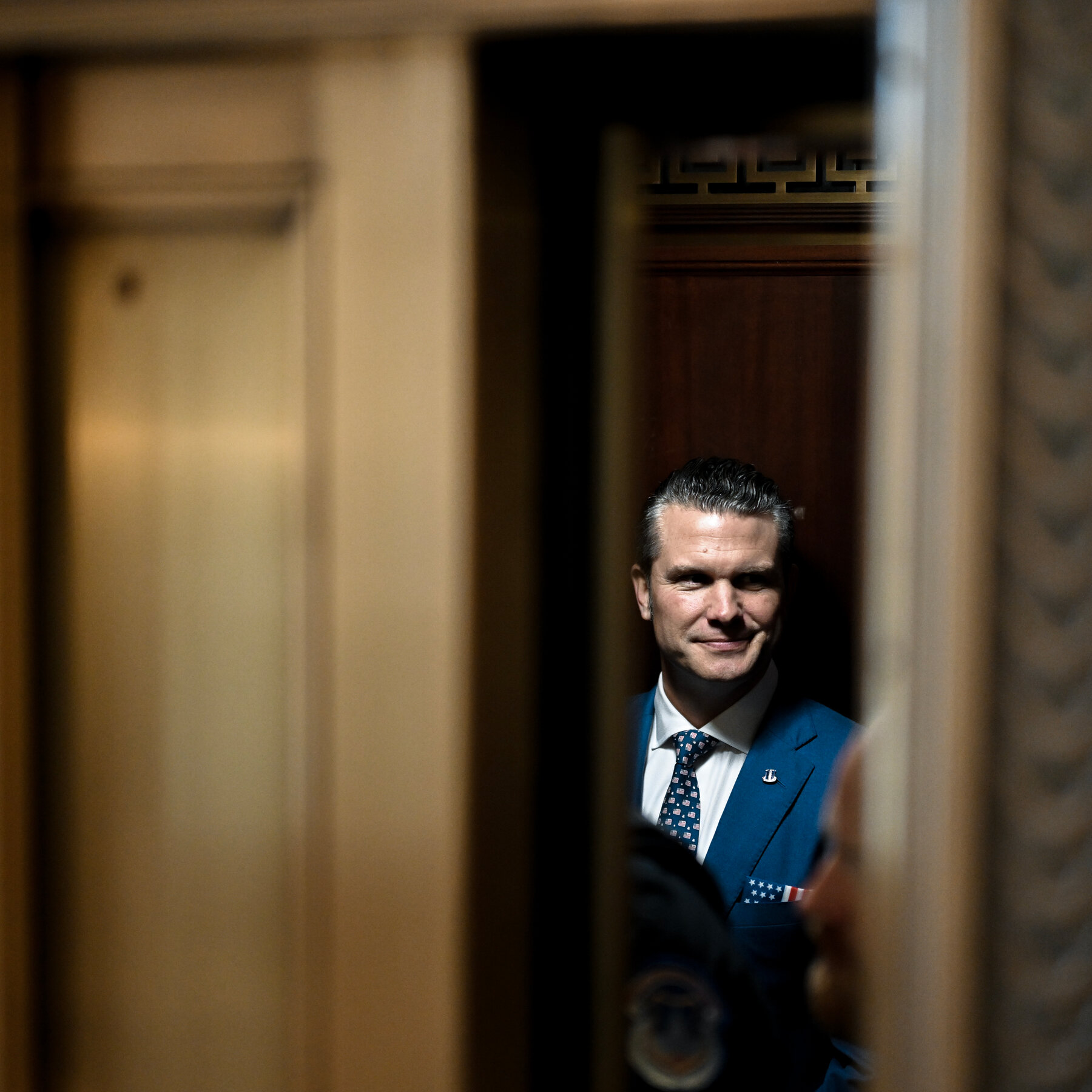  Pete Hegseth to Face Democratic Questioning in Confirmation Hearing 