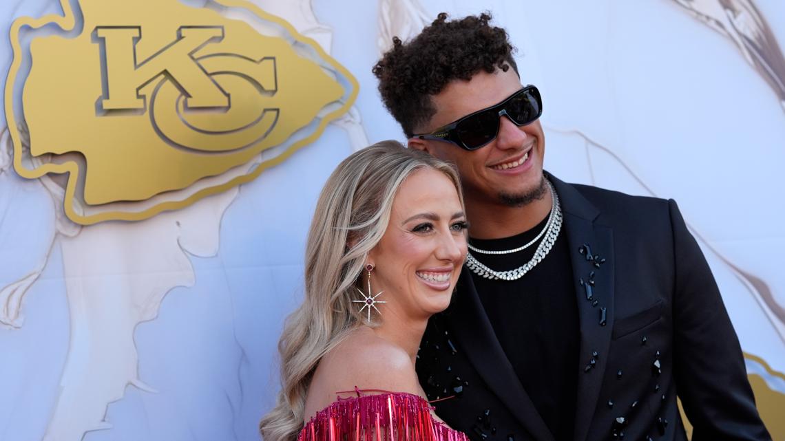  Patrick and Brittany Mahomes welcome third child, reveal baby's name 