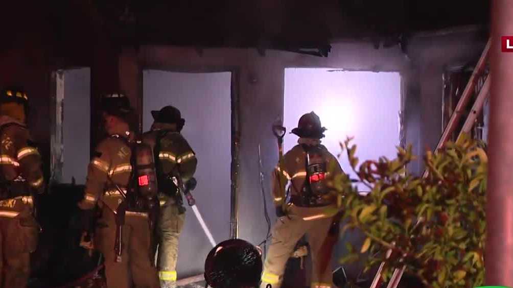  8 displaced after Rancho Cordova duplex catches fire  