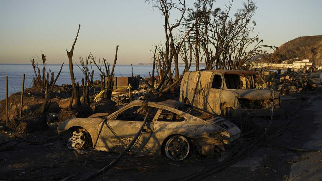  Rare 'particularly dangerous situation' forecast for fire-scarred Los Angeles 