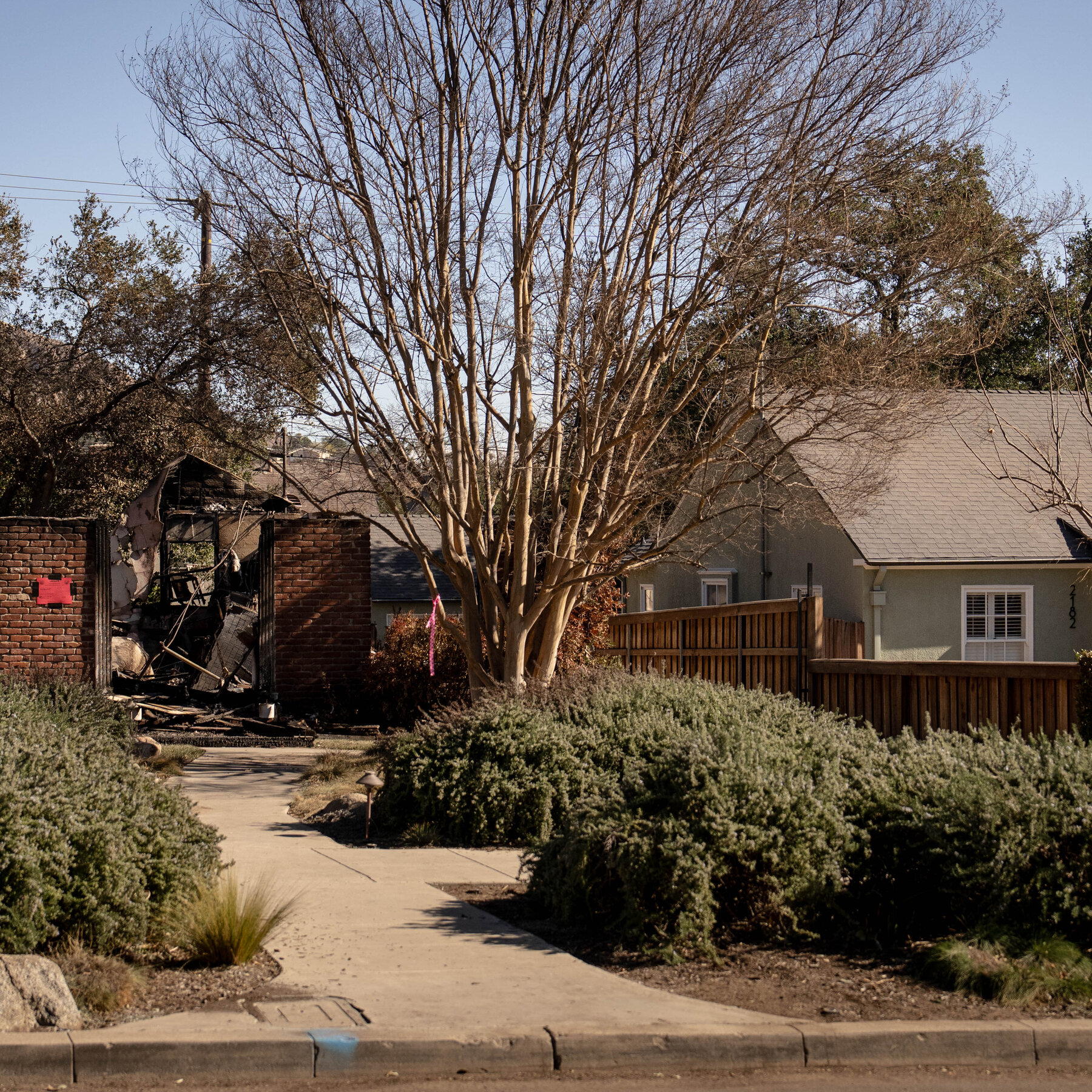  State Farm offers homeowners in fire areas a chance to renew insurance policies. 