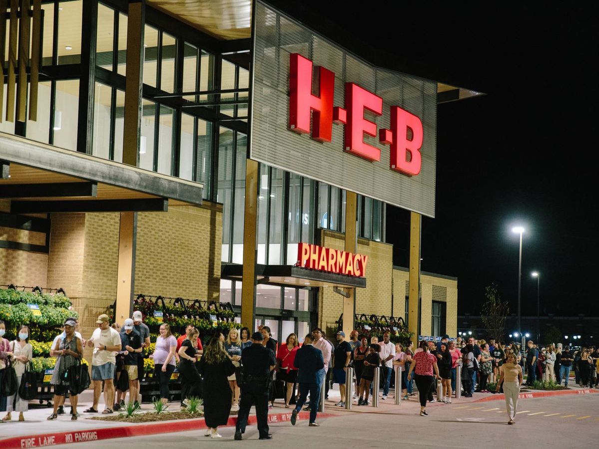  H-E-B Is Finally Going to Open a Store in Dallas 