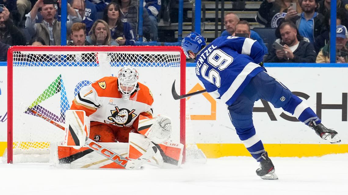  Jake Guentzel scores only goal of shootout to give Lightning a 4-3 win over Ducks 