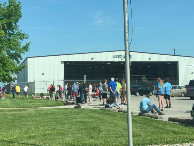 Bethalto Illinois Secretary of State Facility Is Packed In First Day Open In Weeks 