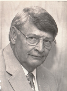  Lowell Patterson 
