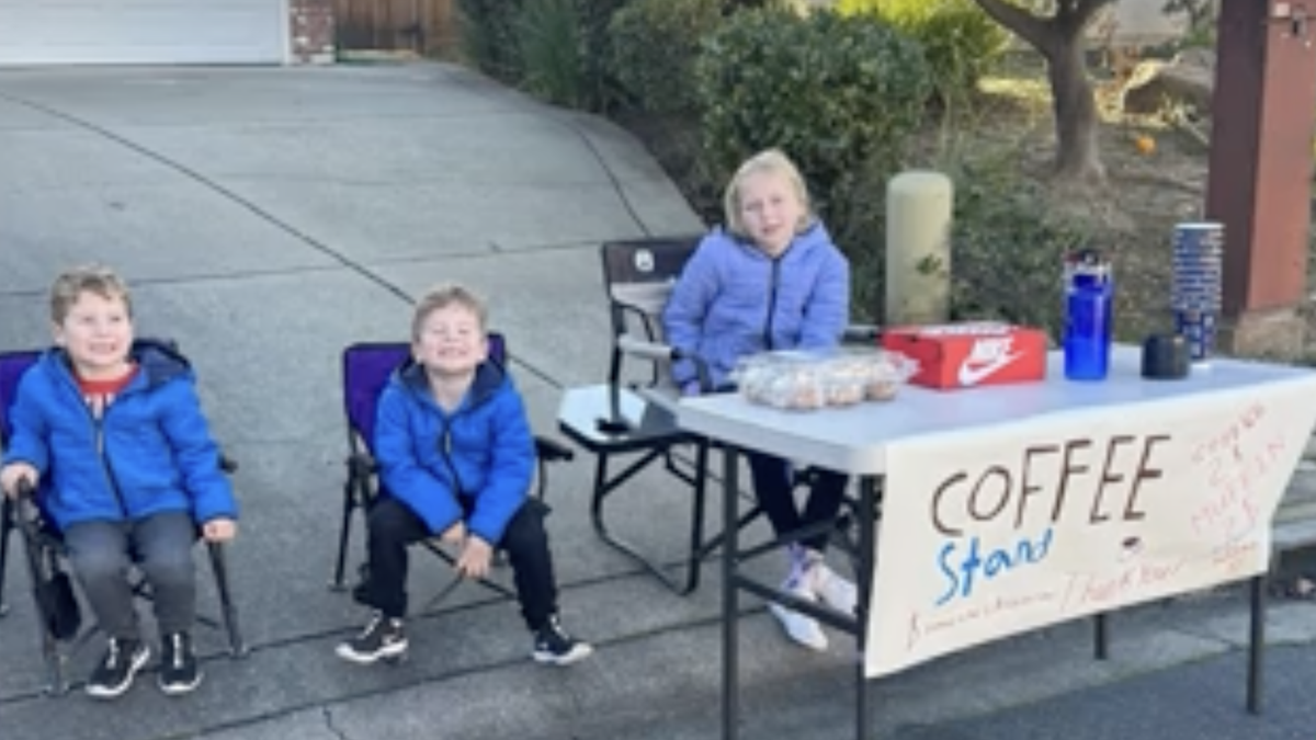  Siblings sell coffee to raise money for Los Angeles fire victims 