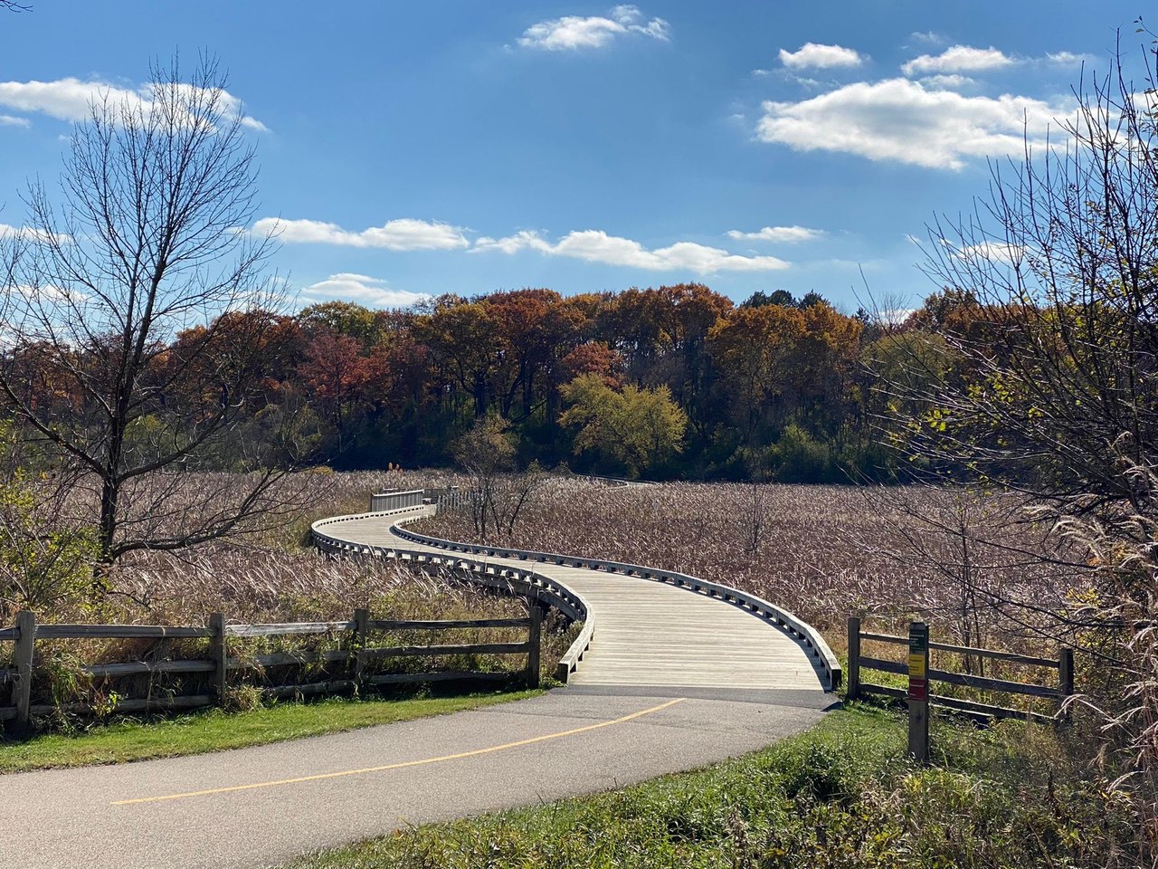  The One Loop Trail In Illinois That’s Perfect For A Short Day Hike, No Matter What Time Of Year 