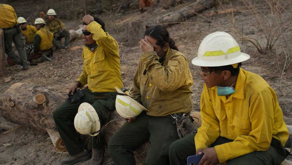  Navajo Nation firefighters battle wildfires in Los Angeles 