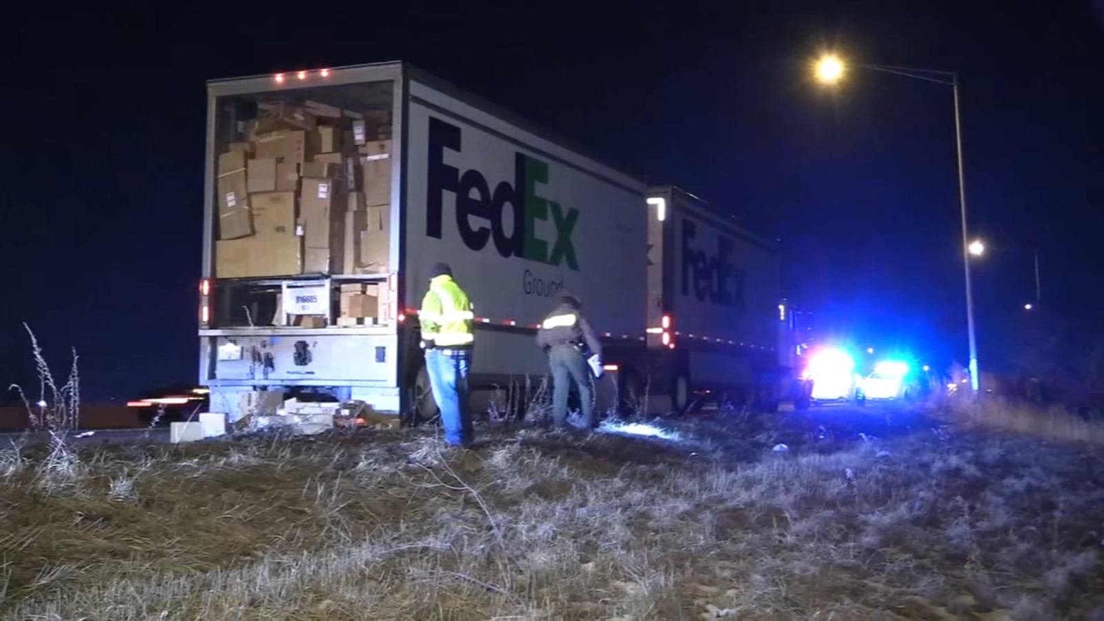  FedEx truck burglarized while stalled on I-57 in Calumet Park 