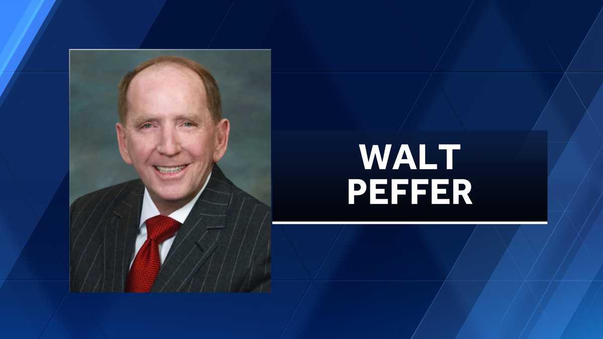  Walt Peffer, Douglas County assessor and Vietnam War veteran, dies, officials say 