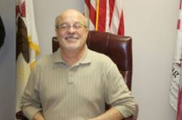  Benton, IL. Public Safety Commissioner Charged With Carrying Concealed Firearm In Government Building – 