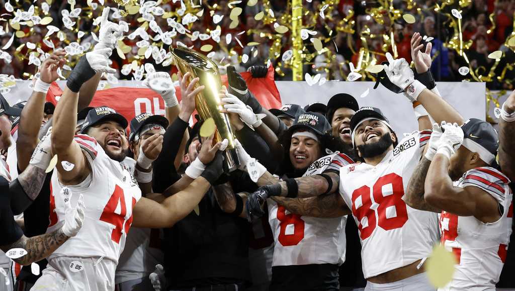  Ohio State outlasts Notre Dame 34-23 in CFP championship game 