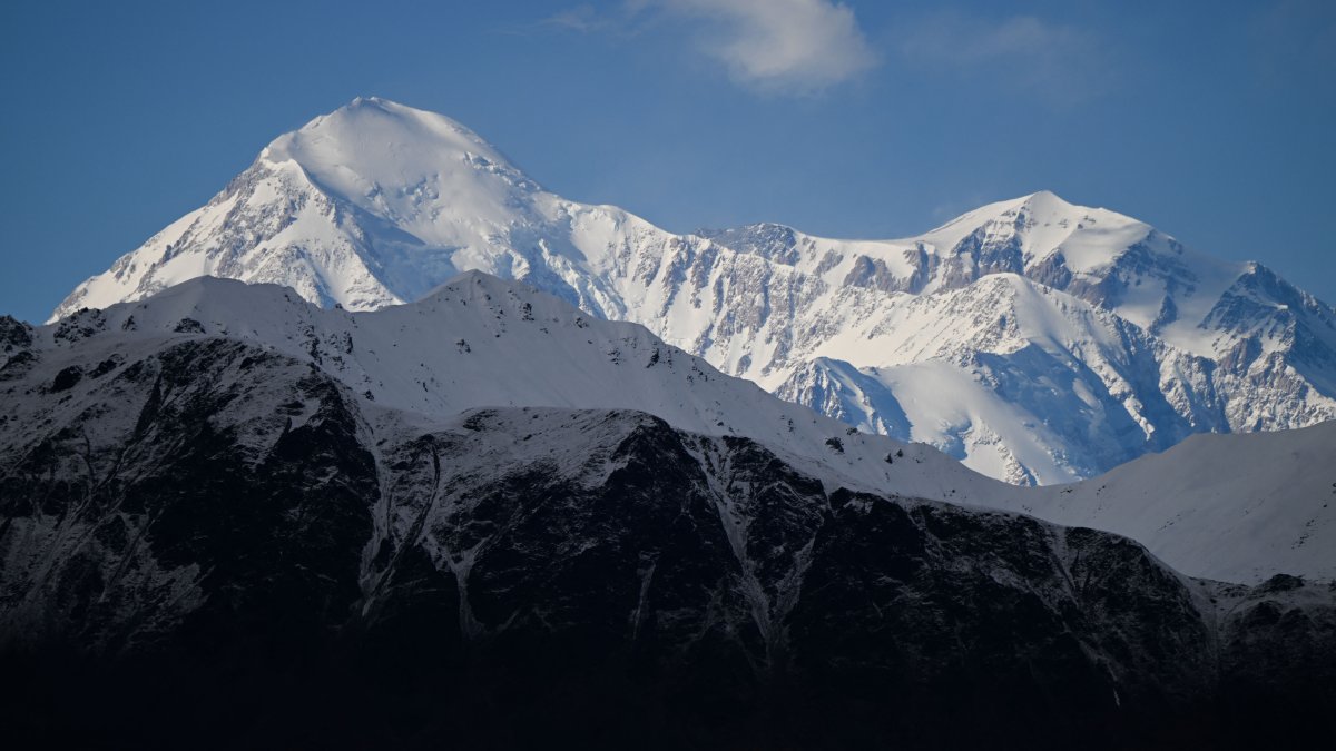  Trump vows to change the name of Denali, North America's tallest peak, despite Alaska's wishes 