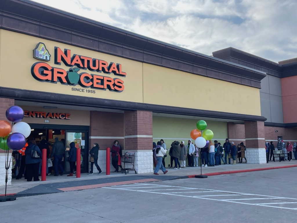  New heathy groceries store opens in Brownsville 