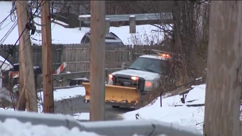  Residents trapped due to poor road conditions, Public Works helps after Action News 4 calls 