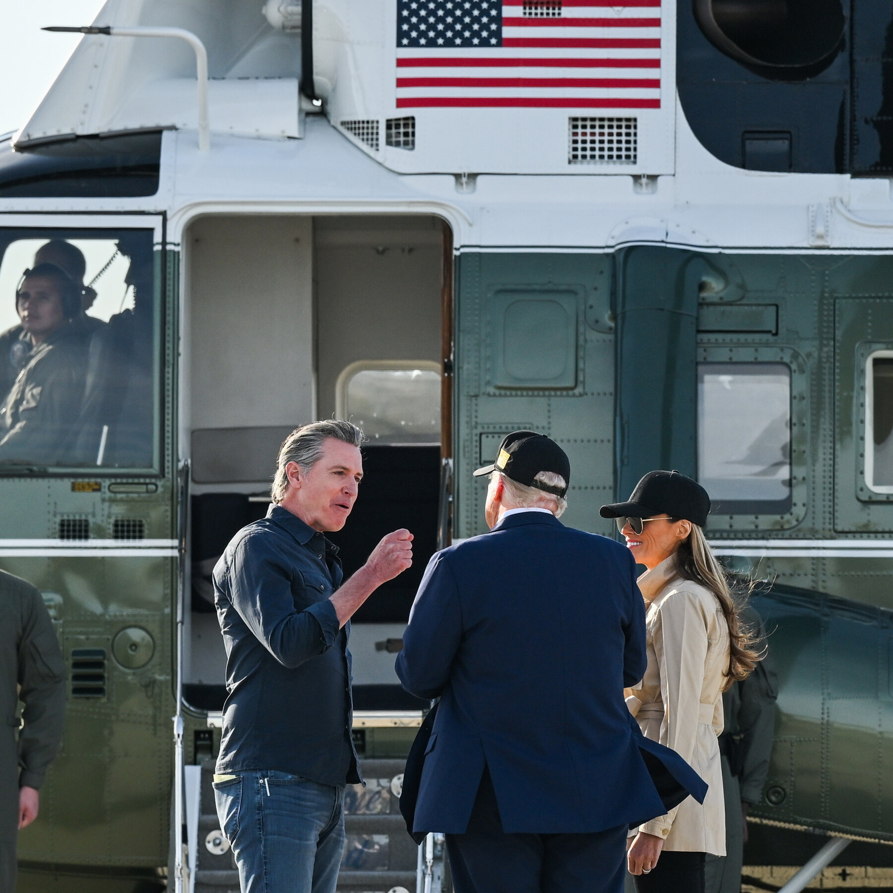  Trump and Newsom Promise to Work Together on California Wildfire Relief 