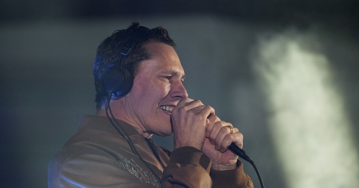  Tiësto to headline Saturday at Coors Light Birds Nest after Swedish House Mafia cancellation 