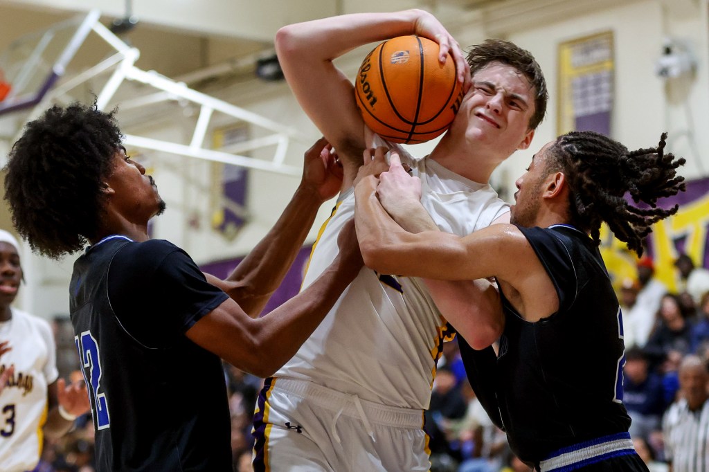  Block party: Shot-swatting Oakland Tech shuts down the paint in victory over rival Oakland 