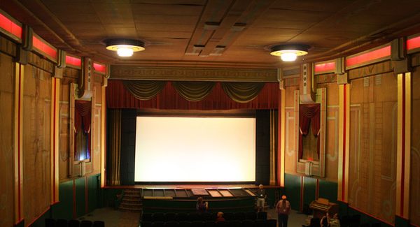  Lorraine Theatre 