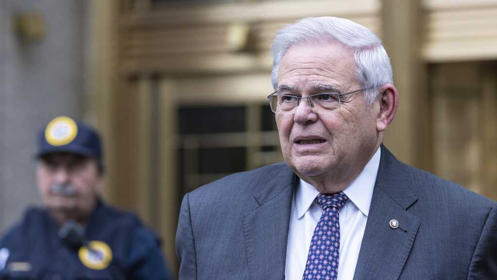  Judge to sentence former Sen. Bob Menendez, who was convicted of taking bribes of cash and gold 