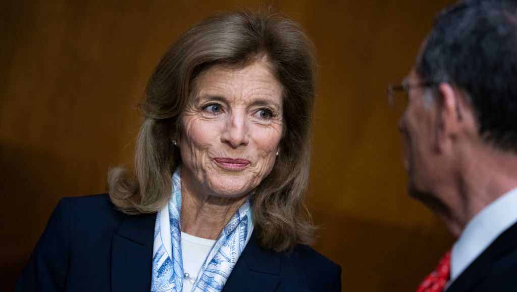  Caroline Kennedy warns senators that cousin RFK Jr. is a 'predator' 