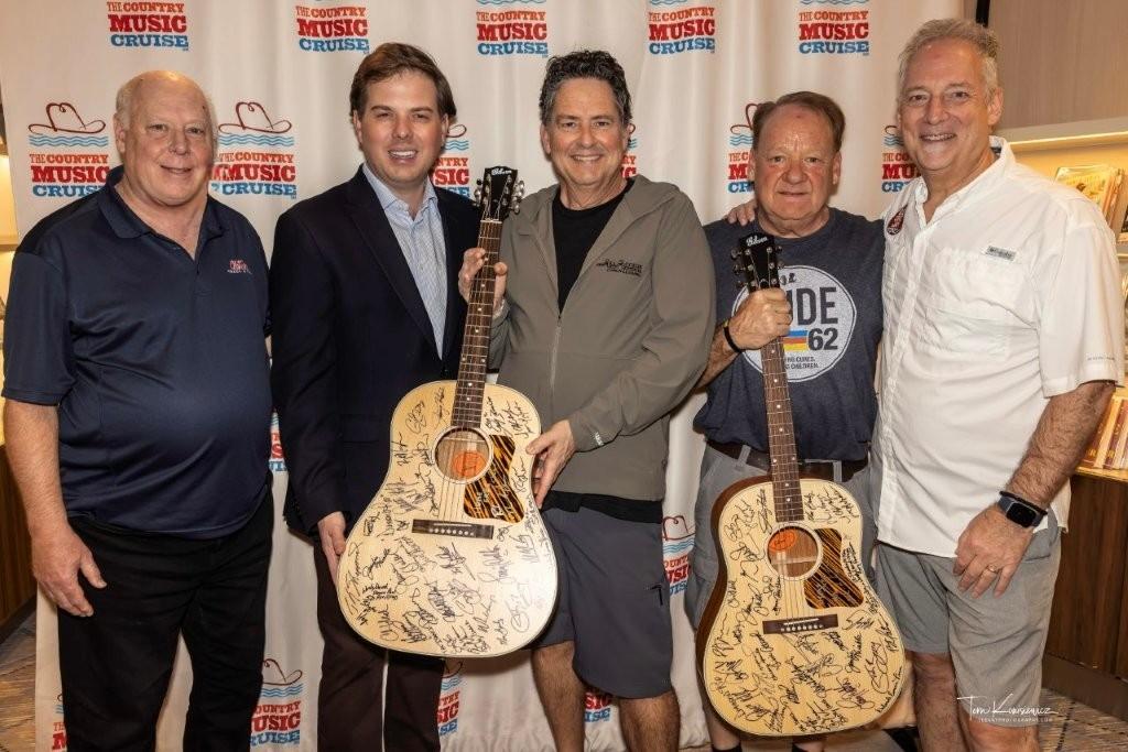  Country Music Cruise Raises $90,000 For HOF 