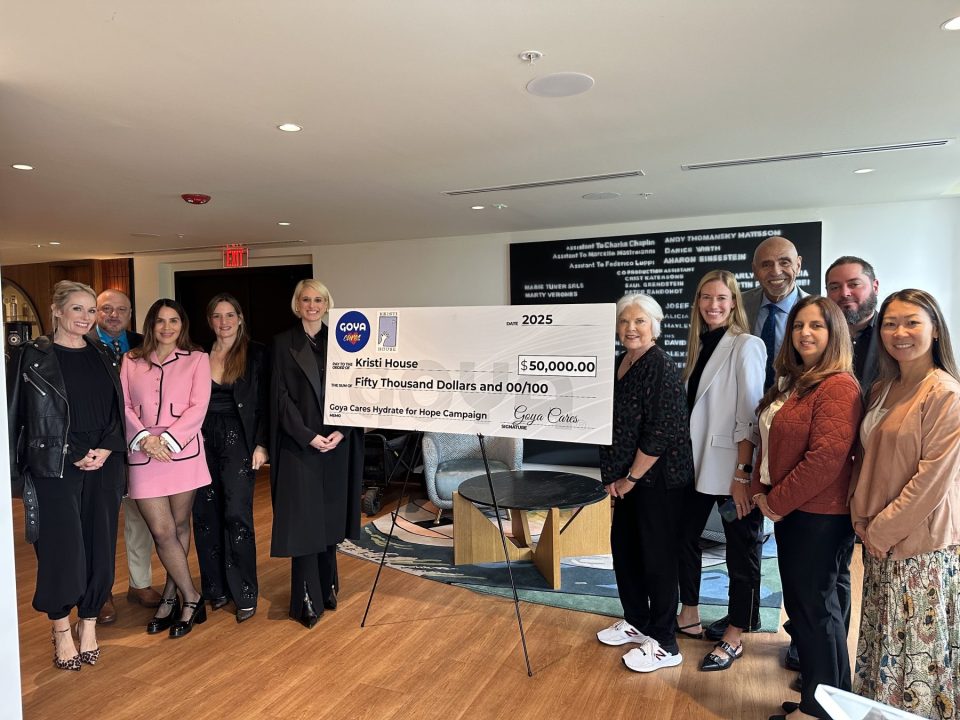   
																Kristi House Receives $50,000 Contribution from GOYA® Cares Hydrate for Hope Campaign 
															 