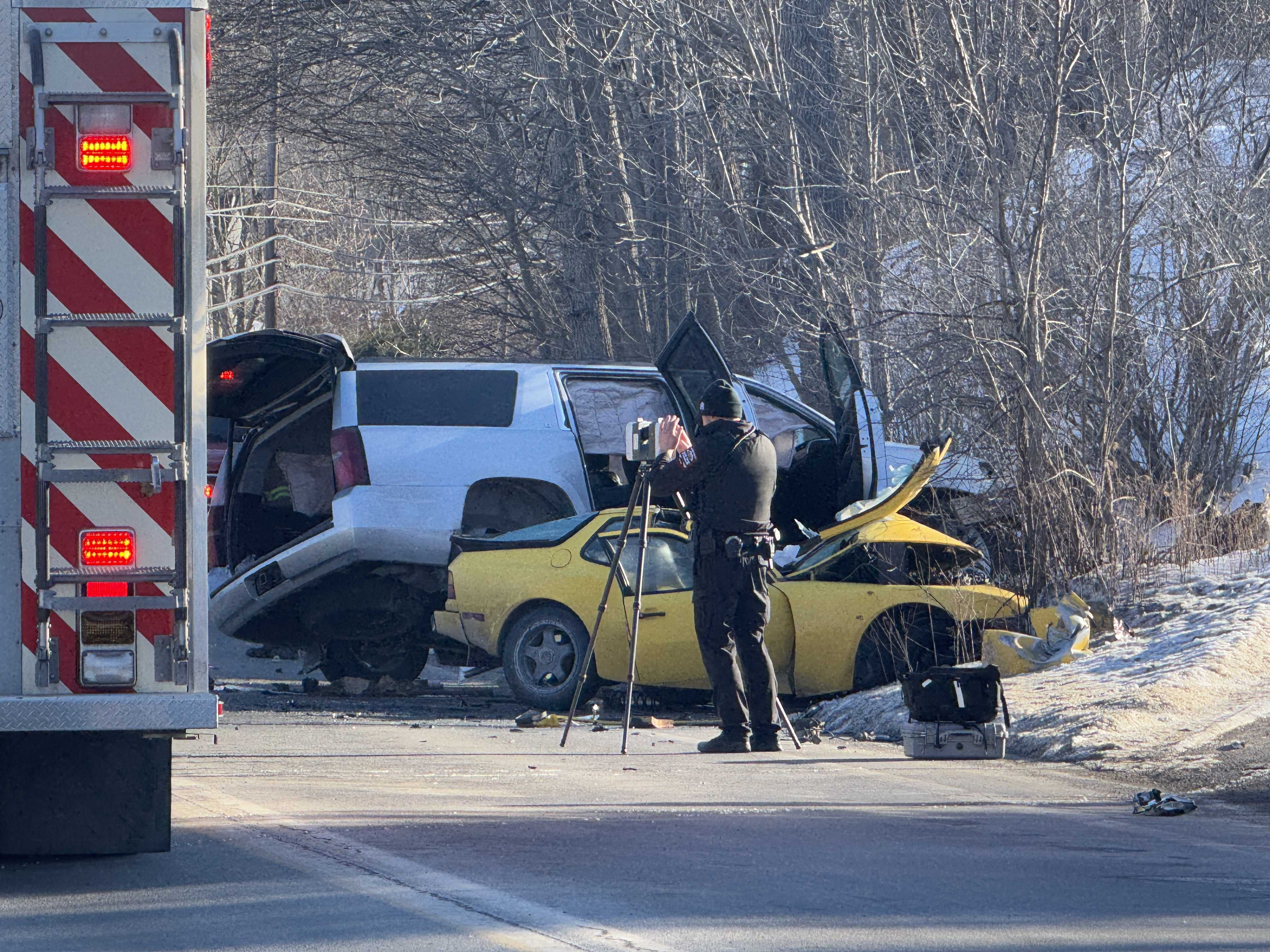  18-year-old dies after crash in Ligonier Township, Westmoreland County 