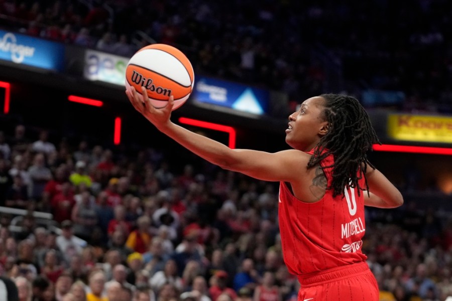  Kelsey Mitchell, Fever agree to terms on new contract 