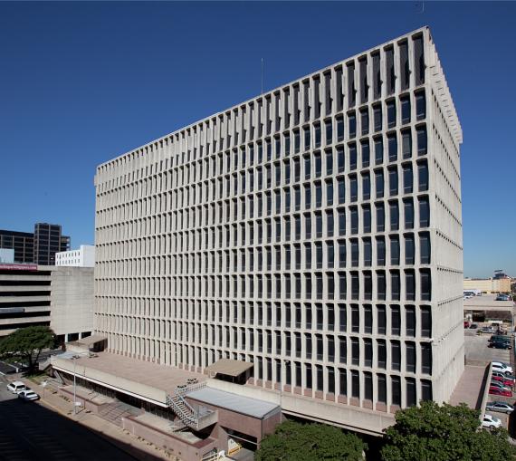  Source: Downtown Austin federal building used as ICE detention center 