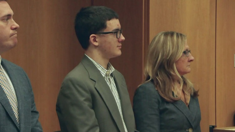  Opening statements underway in trial of teen accused of killing mother in Polk County 