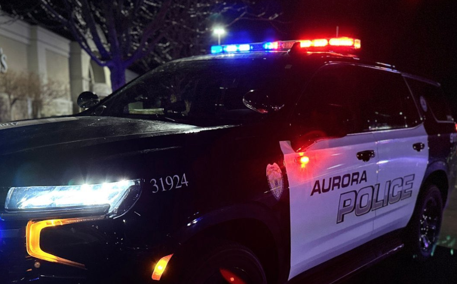  Fatal crash involving semitrailer shuts down Airport Road in Aurora, police say 