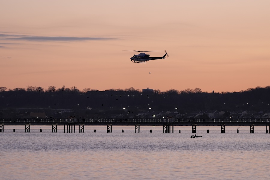  28 bodies pulled from Potomac River, everyone aboard jet that collided with Army helicopter is feared dead 