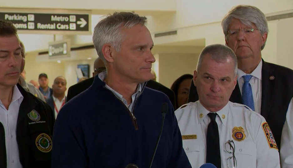  Pilots involved in deadly midair collision were 'experienced,' American Airlines CEO says 