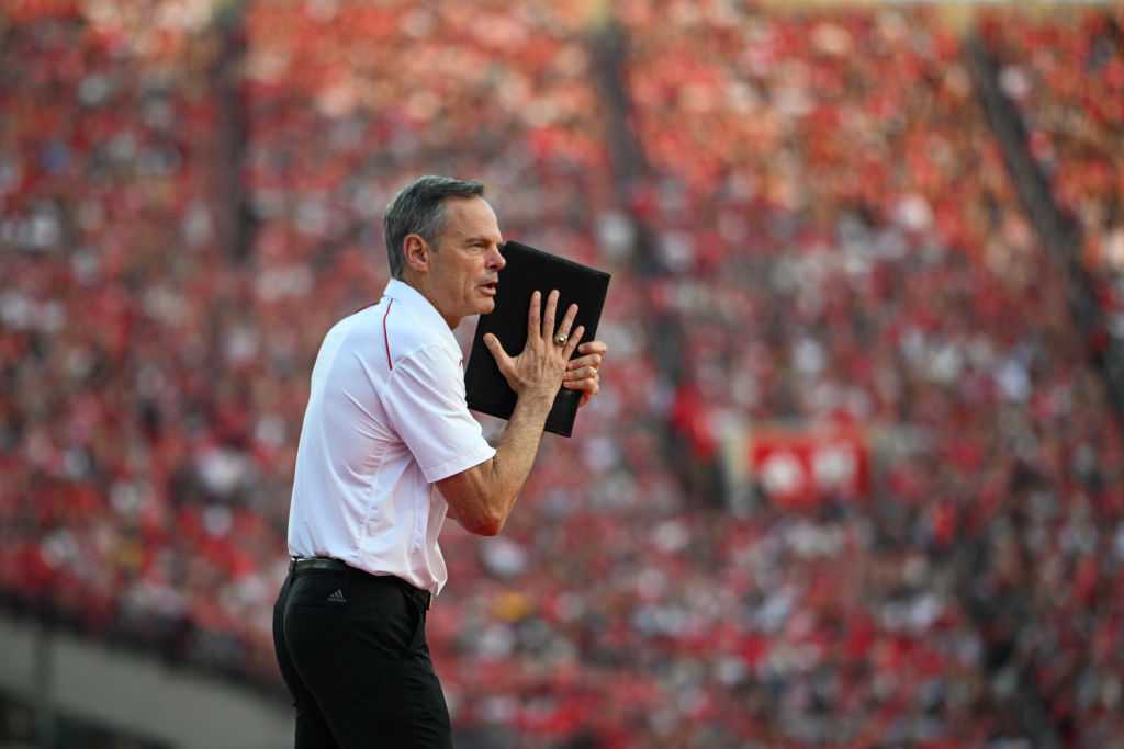  Nebraska volleyball coach John Cook to discuss retirement decision 