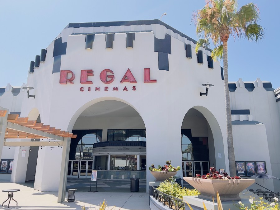  Fire reported at Regal Cinema in downtown Oceanside; arson suspected 