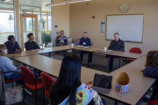   
																Rep. Baumgartner Meets with Whitman Students, Pres. Bolton 
															 