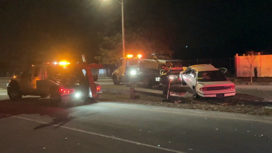  Crews respond to 2-car crash in Pawtucket 