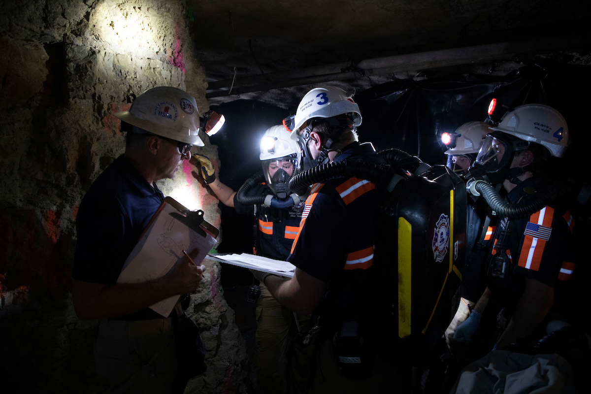   
																S&T team competes against professionals in mine rescue competition 
															 