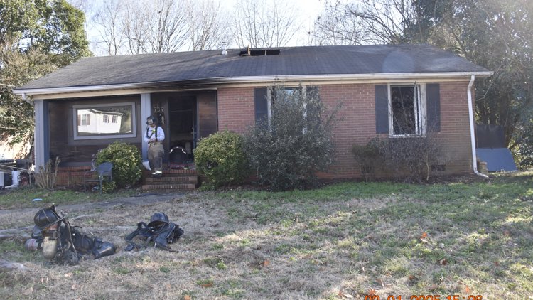  Northwest Charlotte house fire started under refrigerator, officials say 