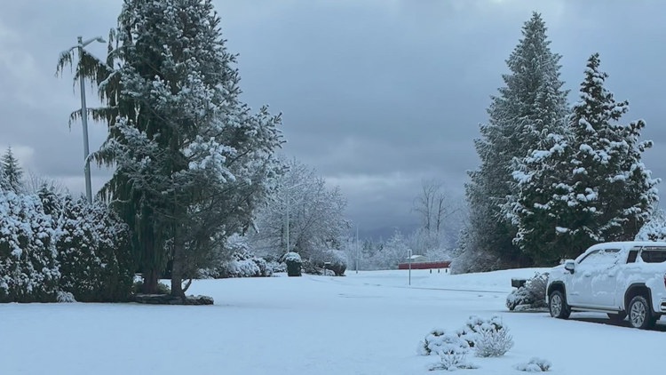  Timeline: Black ice, slush a concern during Monday morning commute 