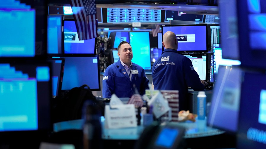  Stocks sink as Trump tariffs rattle Wall Street 